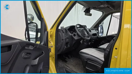 RENAULT KOREA MASTER SCHOOL BUS