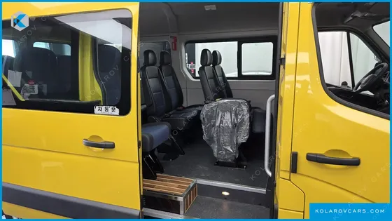 RENAULT KOREA MASTER SCHOOL BUS