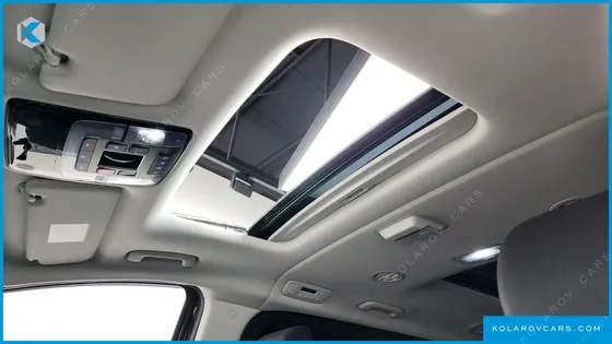HYUNDAI STARIA TOURER 9-SEATER