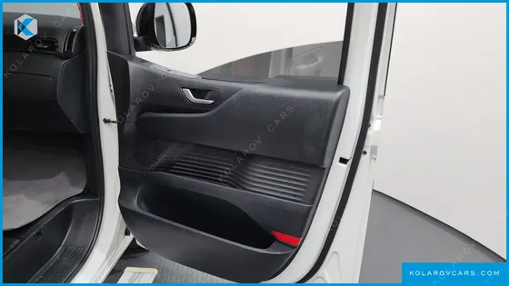 HYUNDAI STARIA 2WD CAMPING CAR