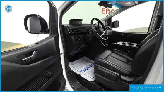 HYUNDAI STARIA TOURER 11-SEATER