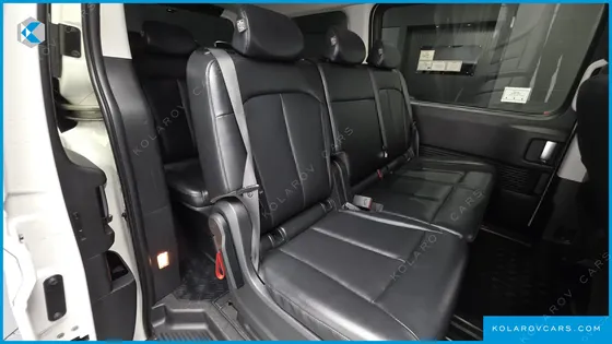 HYUNDAI STARIA TOURER 11-SEATER