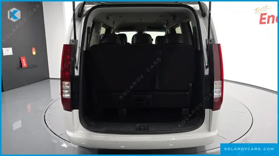 HYUNDAI STARIA TOURER 11-SEATER