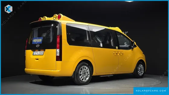 HYUNDAI STARIA L3.5 TOURER 11-SEATER