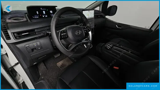HYUNDAI STARIA L3.5 CARGO 3-SEATER