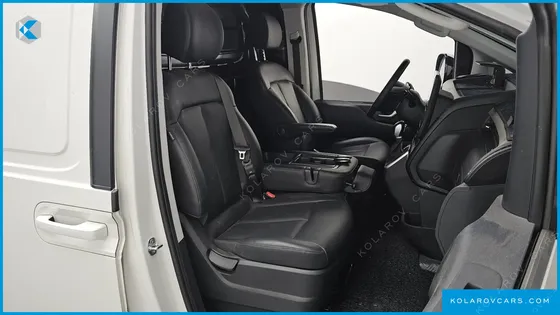 HYUNDAI STARIA L3.5 CARGO 3-SEATER