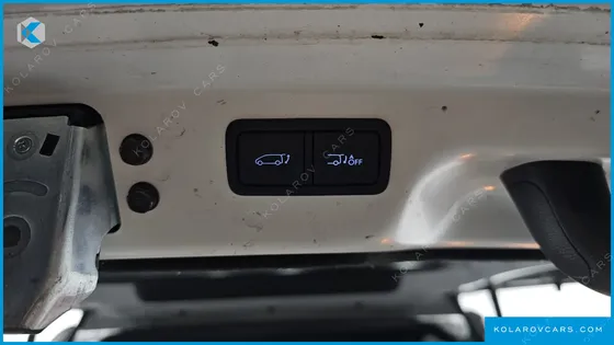 HYUNDAI STARIA L3.5 CARGO 3-SEATER
