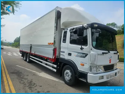 HYUNDAI MEGA TRUCK PREMIUM