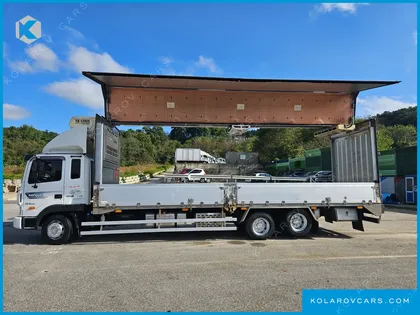HYUNDAI MEGA TRUCK GOLD