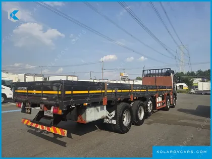 HYUNDAI TRAGO 10X4