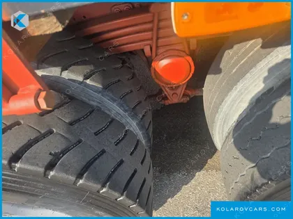 HYUNDAI TRAGO 10X4