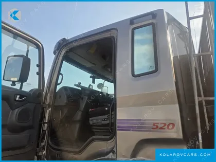 HYUNDAI TRAGO 10X4