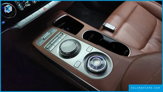 GENESIS GV70 2.5T GASOLINE 2WD