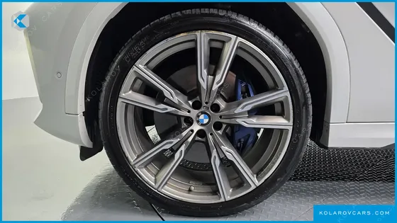 BMW X6 M50I