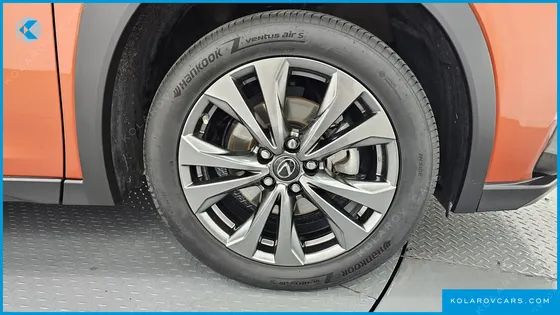 LEXUS UX 2.0 F-SPORT 2WD
