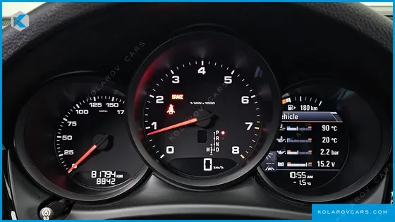 PORSCHE MACAN 2.0