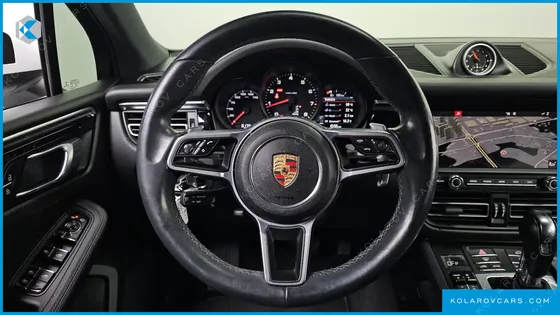 PORSCHE MACAN 2.0