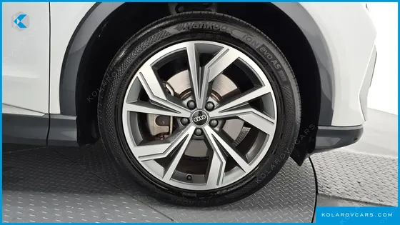 AUDI Q4 E-TRON 40 PREMIUM SPORTBACK