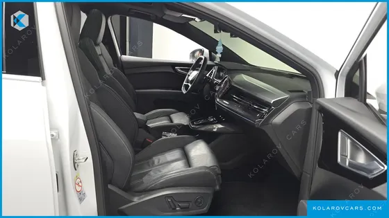 AUDI Q4 E-TRON 40 PREMIUM SPORTBACK