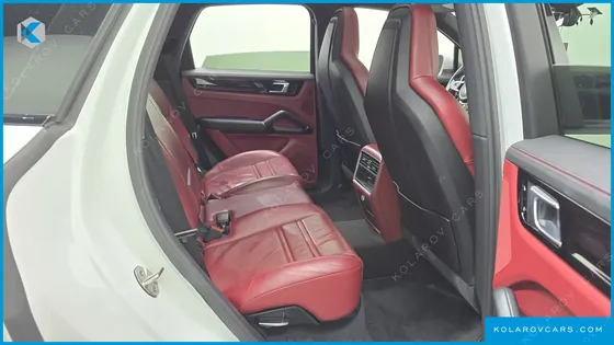 PORSCHE CAYENNE 3.0