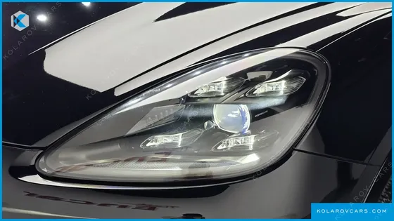PORSCHE CAYENNE 3.0 COUPE PLATINUM EDITION