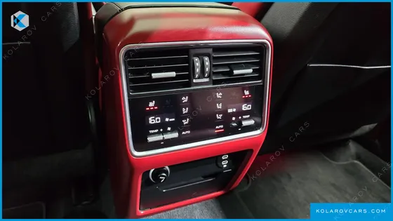 PORSCHE CAYENNE 3.0 COUPE PLATINUM EDITION