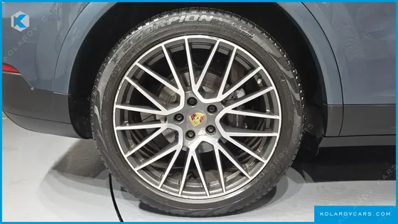 PORSCHE CAYENNE 3.0