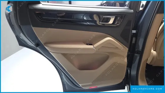 PORSCHE CAYENNE 3.0