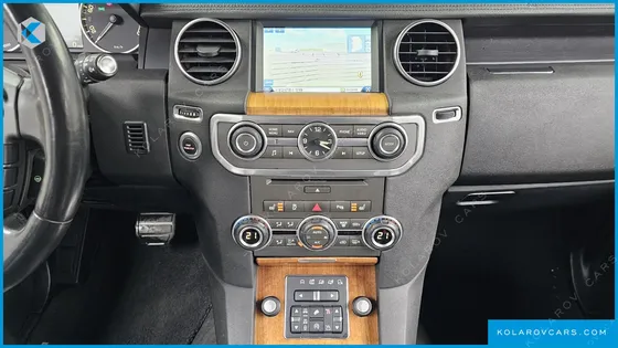 LAND ROVER DISCOVERY 3.0 SDV6 HSE