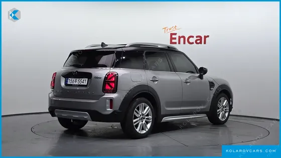 MINI COUNTRYMAN CLASSIC PLUS LAUNCH PACK