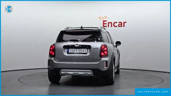 MINI COUNTRYMAN CLASSIC PLUS LAUNCH PACK