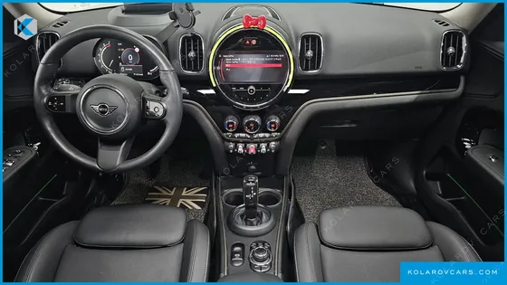 MINI COUNTRYMAN CLASSIC PLUS LAUNCH PACK