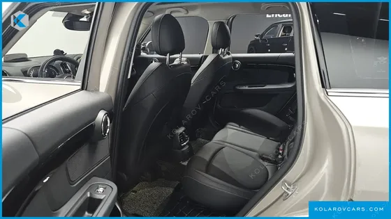 MINI COUNTRYMAN CLASSIC PLUS LAUNCH PACK