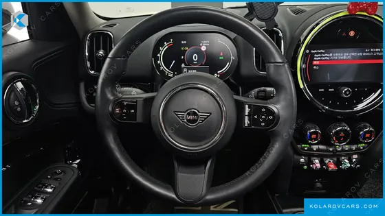 MINI COUNTRYMAN CLASSIC PLUS LAUNCH PACK