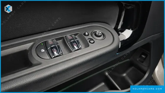MINI COUNTRYMAN CLASSIC PLUS LAUNCH PACK