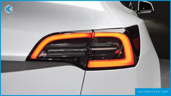 TESLA MODEL Y RWD