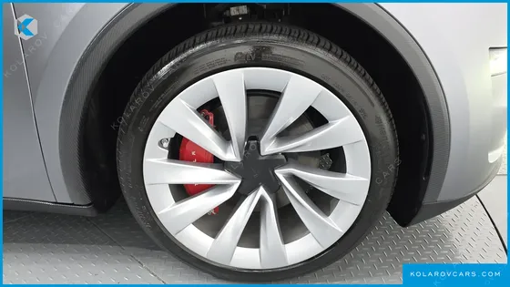 TESLA MODEL Y LONG RANGE LAUNCH EDITION AWD