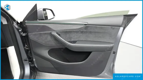 TESLA MODEL Y LONG RANGE LAUNCH EDITION AWD