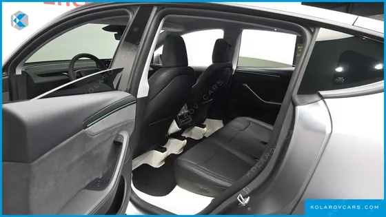 TESLA MODEL Y LONG RANGE LAUNCH EDITION AWD