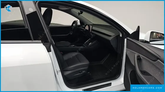 TESLA MODEL Y RWD