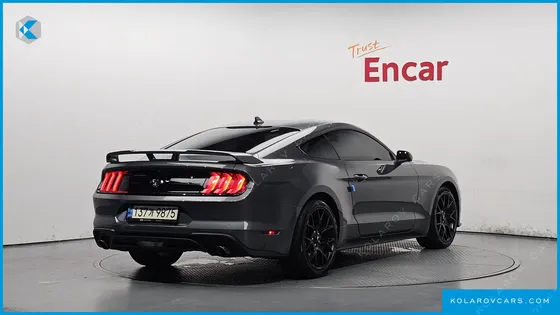 FORD MUSTANG COUPE