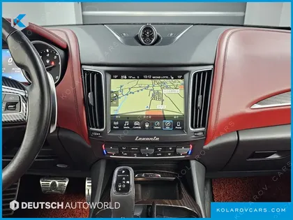 MASERATI LEVANTE 3.0 AWD