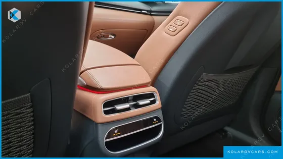 GENESIS GV70 2.5T GASOLINE 2WD
