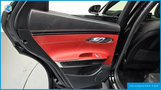 GENESIS GV70 2.5T GASOLINE 2WD