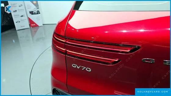 GENESIS GV70 2.5T GASOLINE 2WD