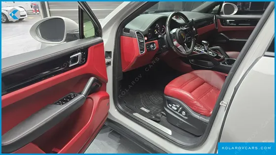 PORSCHE CAYENNE 3.0 E-HYBRID COUPE