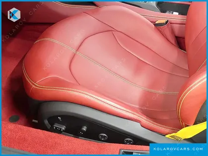 FERRARI F8 3.9 V8