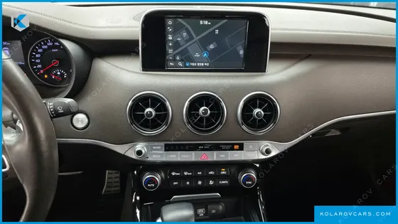 KIA STINGER 2.0 TURBO 2WD