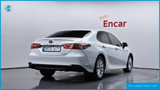 TOYOTA CAMRY 2.5 LE HYBRID
