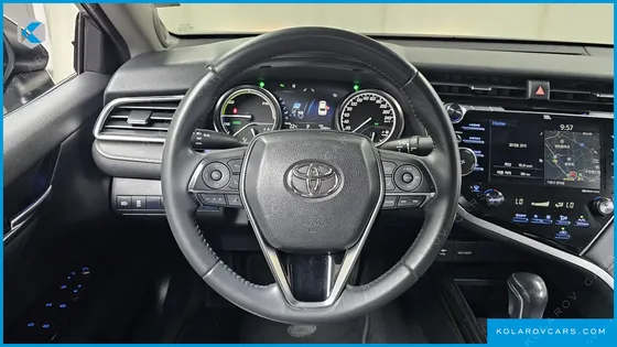TOYOTA CAMRY 2.5 XLE HYBRID